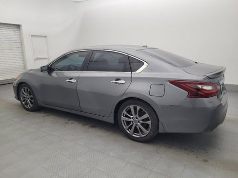 Used 2018 Nissan Altima 2.5 SR w/ SR Special Edition image 3