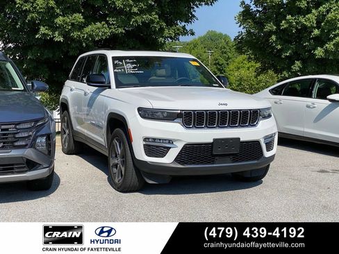 Used 2023 Jeep Grand Cherokee Limited AWD/4WD image 1