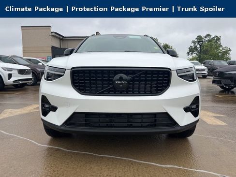 New 2026 Volvo XC40 B5 Ultra w/ Protection Package Premier image 2