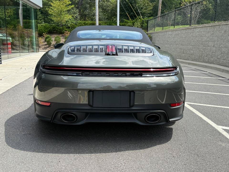 Certified 2026 Porsche 911 Carrera T RWD image 6