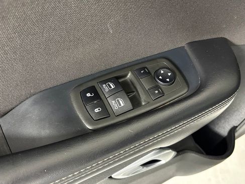 Used 2022 Dodge Challenger GT RWD image 21