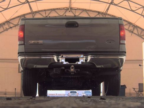 Used 2002 Ford F250 Lariat RWD image 7