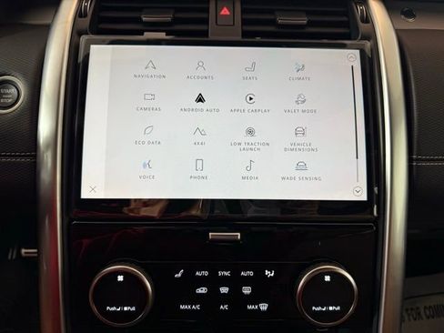 Certified 2025 Land Rover Discovery Dynamic SE image 15