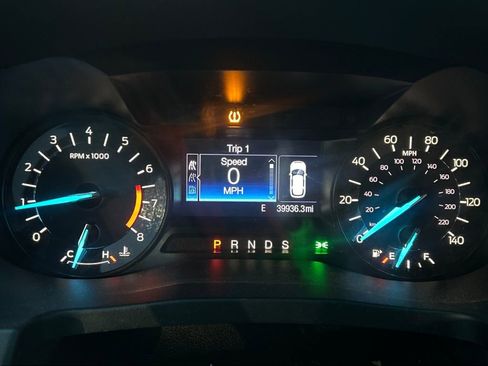 Used 2016 Ford Explorer XLT image 20