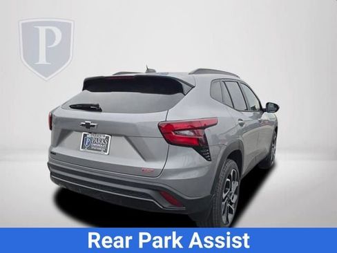 New 2026 Chevrolet Trax RS w/ Sunroof Package image 7