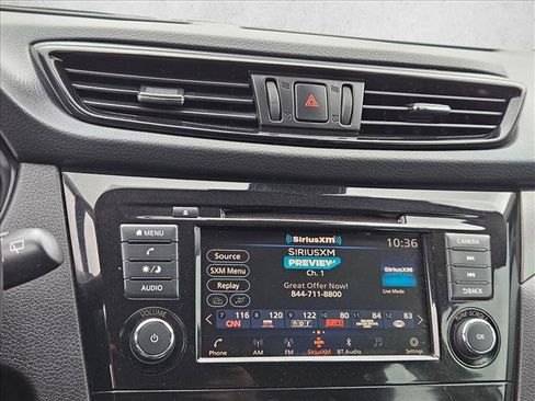 Used 2020 Nissan Rogue Sport S w/ Appearance Package FWD image 12