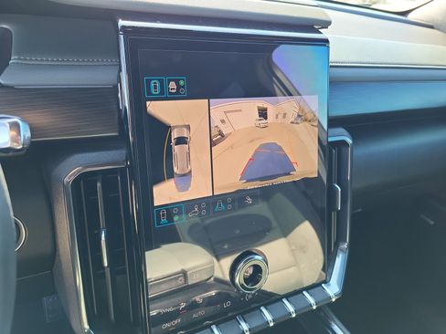 Certified 2025 GMC Acadia AT4 image 22