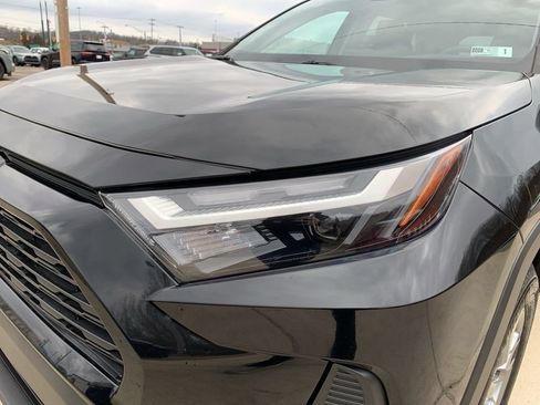 Used 2022 Toyota RAV4 XLE image 29