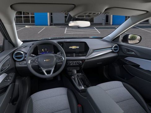 New 2026 Chevrolet Trax LT w/ Sunroof Package image 15