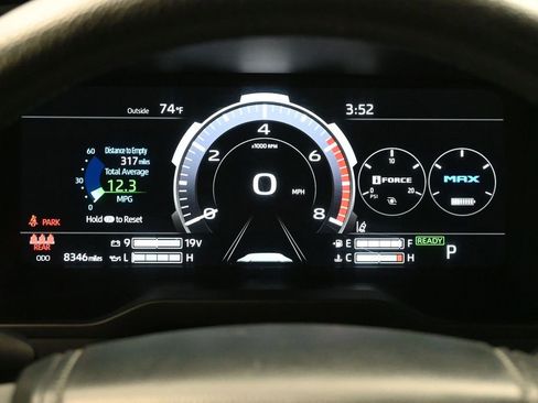 Used 2024 Toyota Tundra Limited AWD/4WD image 10