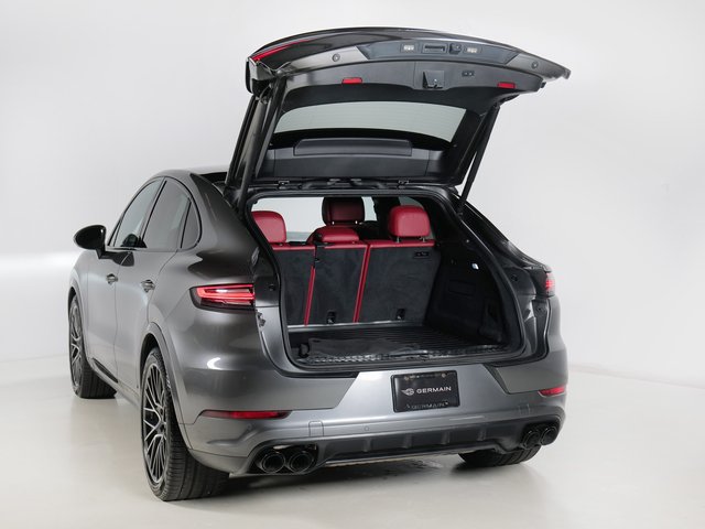 Used 2020 Porsche Cayenne Turbo AWD/4WD image 31