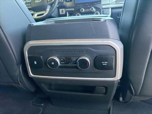 Used 2024 Ford Expedition XLT AWD/4WD image 17