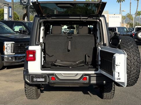 Used 2022 Jeep Wrangler Willys image 12