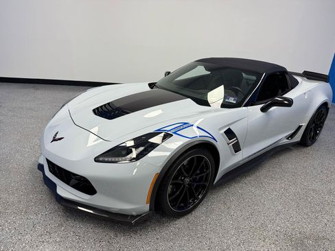 Used 2018 Chevrolet Corvette Grand Sport w/ Carbon 65 Edition RWD image 24