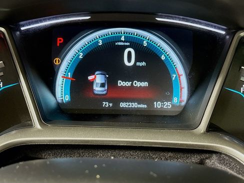 Used 2017 Honda Civic EX image 11