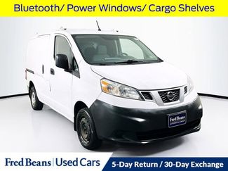 Used 2015 Nissan NV200 S video 1