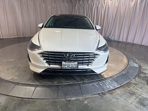 Used 2022 Hyundai Sonata Limited w/ Winter Weather Package image 2
