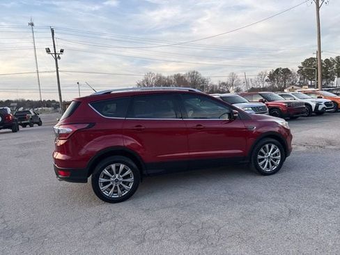 Used 2017 Ford Escape Titanium image 15