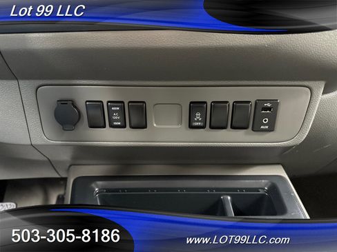 Used 2021 Nissan NV 3500 SV image 15