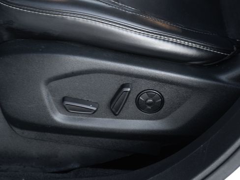 Used 2019 Ford Explorer Platinum image 20