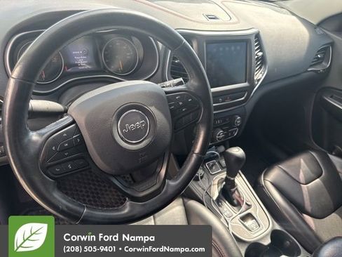 Used 2020 Jeep Cherokee Trailhawk w/ Comfort/Convenience Group image 11