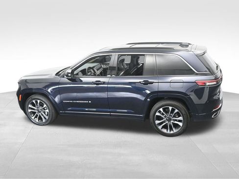 Used 2024 Jeep Grand Cherokee Overland w/ Luxury Tech Group IV image 56