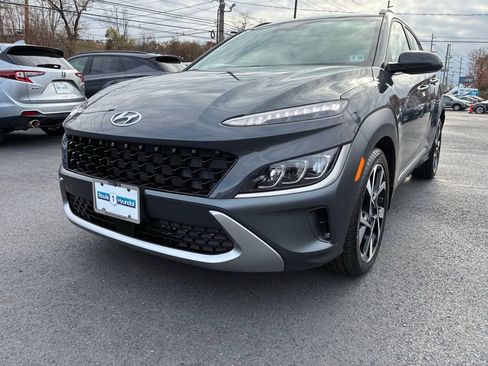 Used 2023 Hyundai Kona Limited image 3