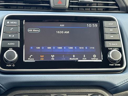 New 2025 Nissan Versa SV w/ Trunk Package FWD image 6