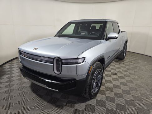 Used 2025 Rivian R1T Adventure image 1