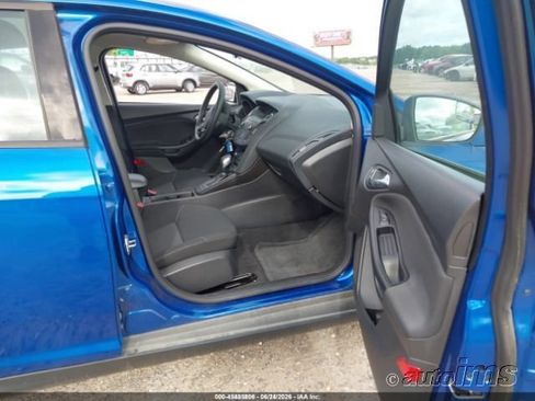 Used 2018 Ford Focus SE FWD image 8