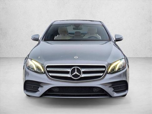 Used 2018 Mercedes-Benz E 300 E 300 image 2