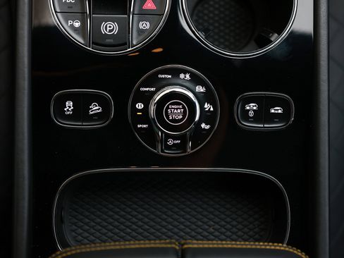 Used 2017 Bentley Bentayga W12 image 54