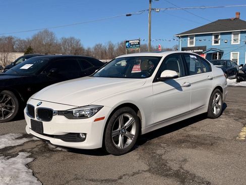Used 2014 BMW 320i Sedan image 3