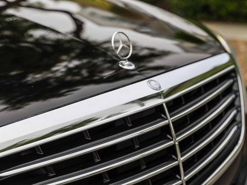 Used 2016 Mercedes-Benz S 550 Sedan image 10