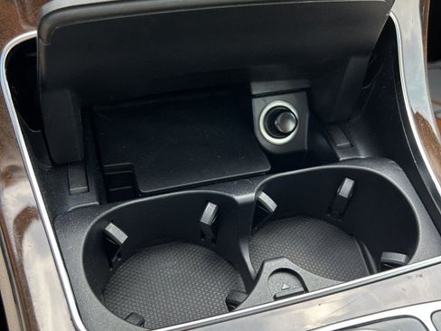 Used 2015 Mercedes-Benz C 300 4MATIC Sedan image 11