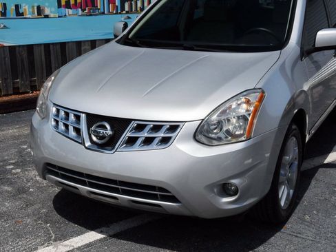 Used 2013 Nissan Rogue SL FWD image 4