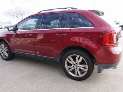 Used 2013 Ford Edge Limited w/ Driver Entry Pkg image 4