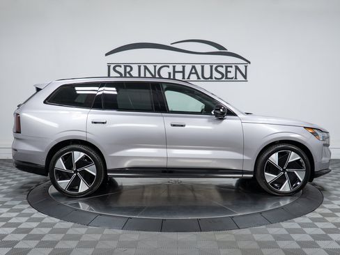 New 2026 Volvo EX90 Ultra AWD/4WD image 4