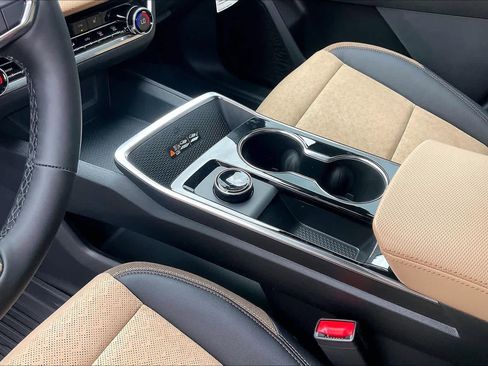 New 2026 Chevrolet Equinox ACTIV FWD image 7