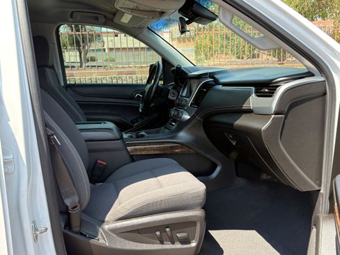 Used 2019 Chevrolet Tahoe LS w/ Enhanced Driver Alert Package AWD/4WD image 9