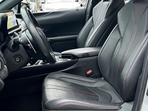 Used 2023 Lexus UX 250h F Sport image 18