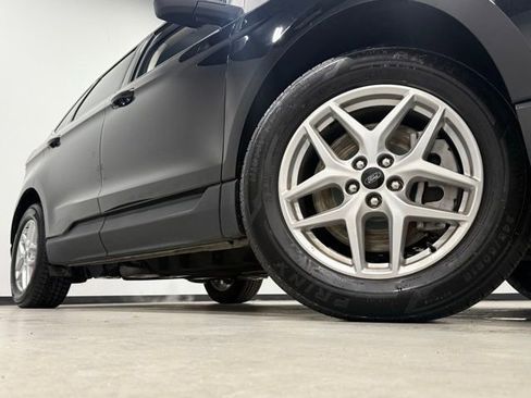 Certified 2023 Ford Edge SEL image 3