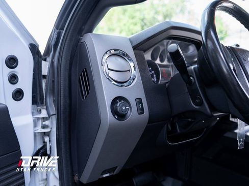 Used 2012 Ford F350 Lariat w/ Lariat Interior Pkg image 35