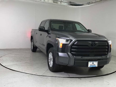 Used 2023 Toyota Tundra SR5 w/ SR5 Premium Package image 7