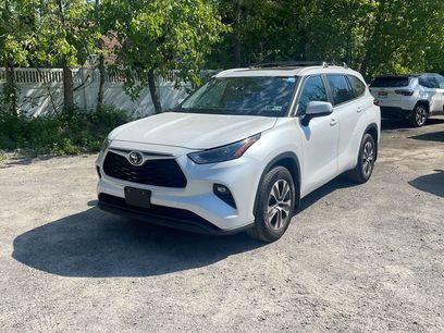 Used 2023 Toyota Highlander XLE