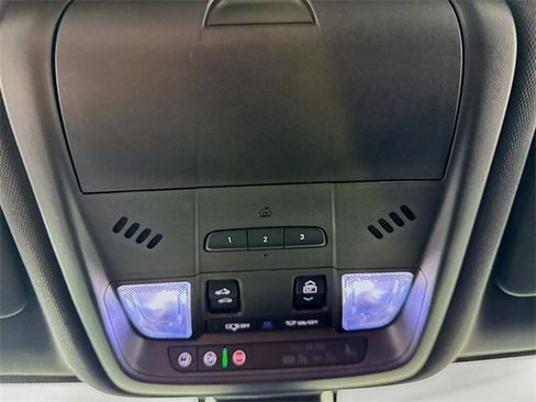 Used 2020 Chevrolet Blazer RS image 18