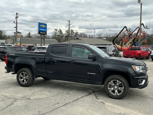 Used 2020 Chevrolet Colorado Z71 AWD/4WD image 3