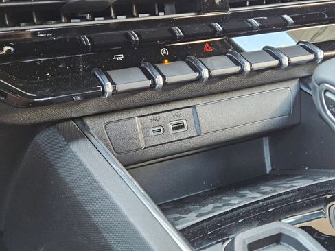 New 2026 GMC Canyon Elevation RWD image 20