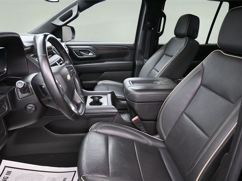 Used 2024 Chevrolet Tahoe Premier AWD/4WD image 10