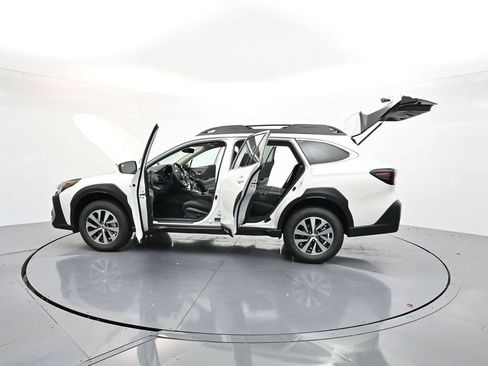 Used 2025 Subaru Outback Premium w/ Popular Package #1 AWD/4WD image 41